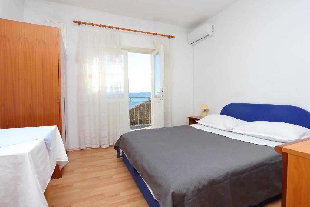 Apartments by the sea Igrane photo 2