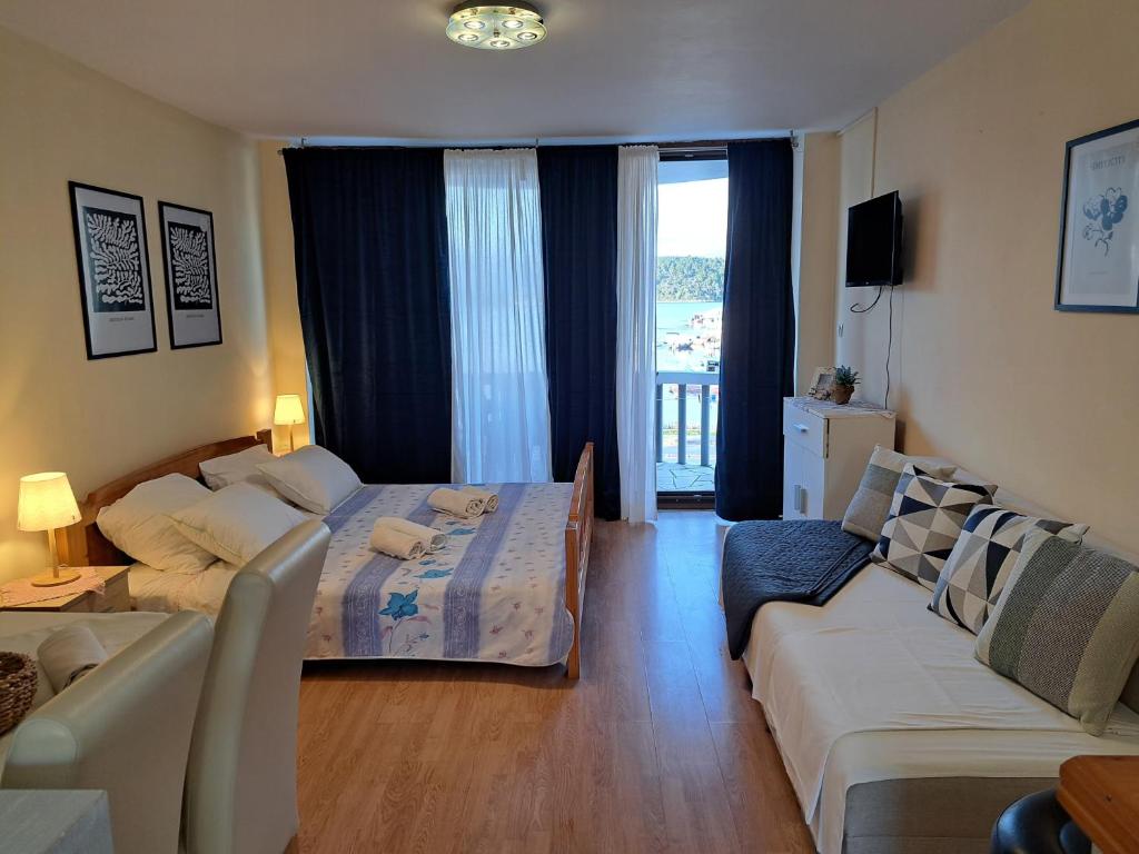 Apartments by the sea Lumbarda photo 2