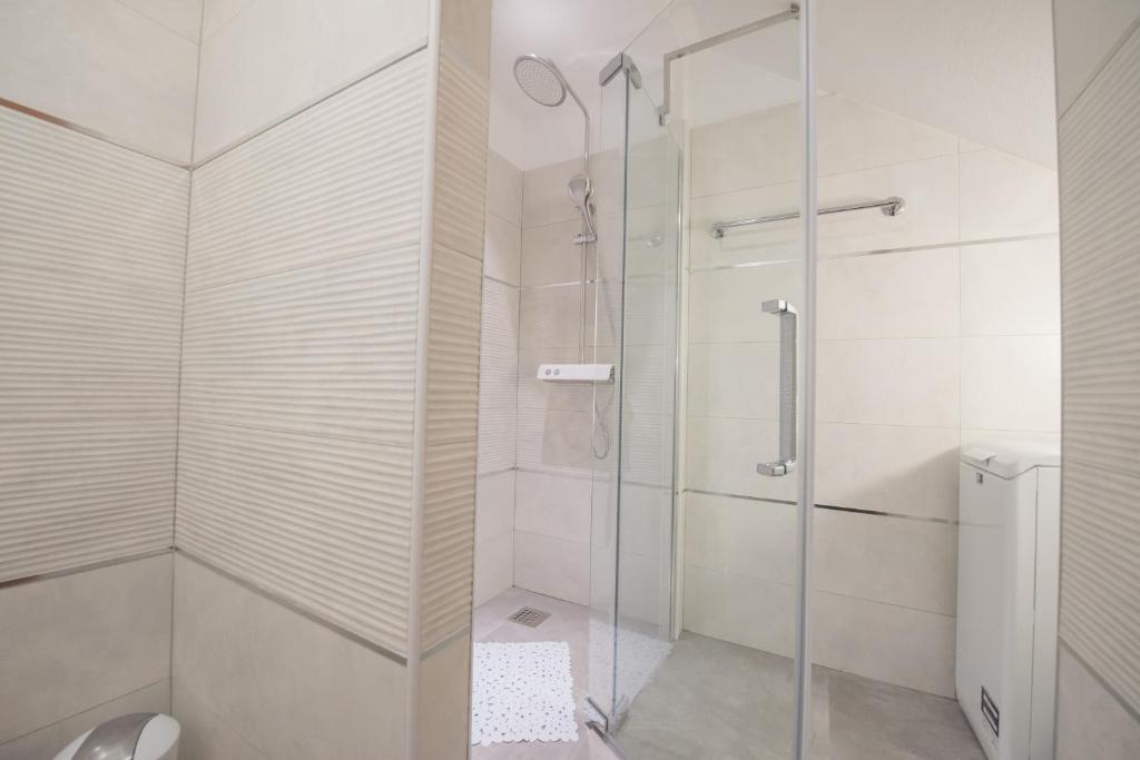 Studio Apartment Lena photo 3