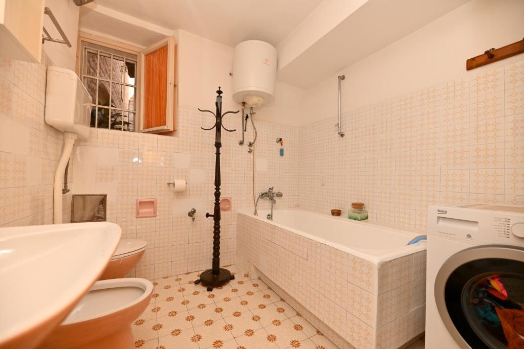 Seaside holiday house Trogir - 23608 photo 3