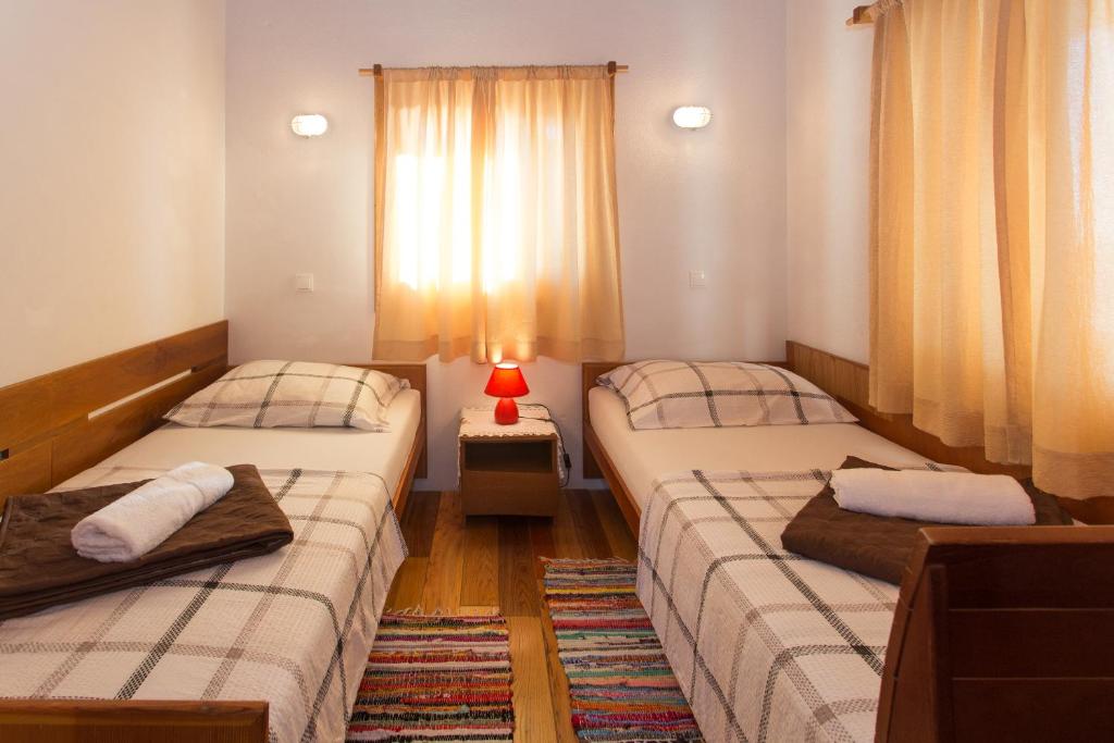 Villa photo 2