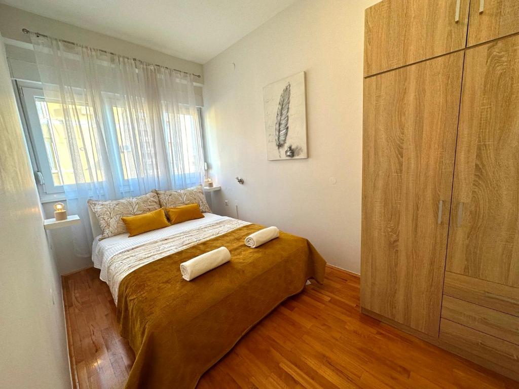Spacious 3BDR App in Center "Sunny Bayside" photo 3