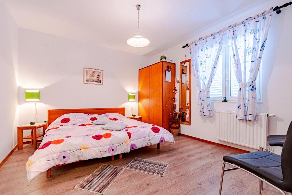 Apartments and rooms with parking space Mali Ston (Peljesac) - 14434 photo 2