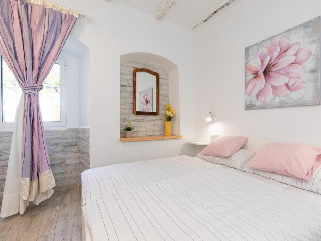 Studio Apartment Sisi — photo 1