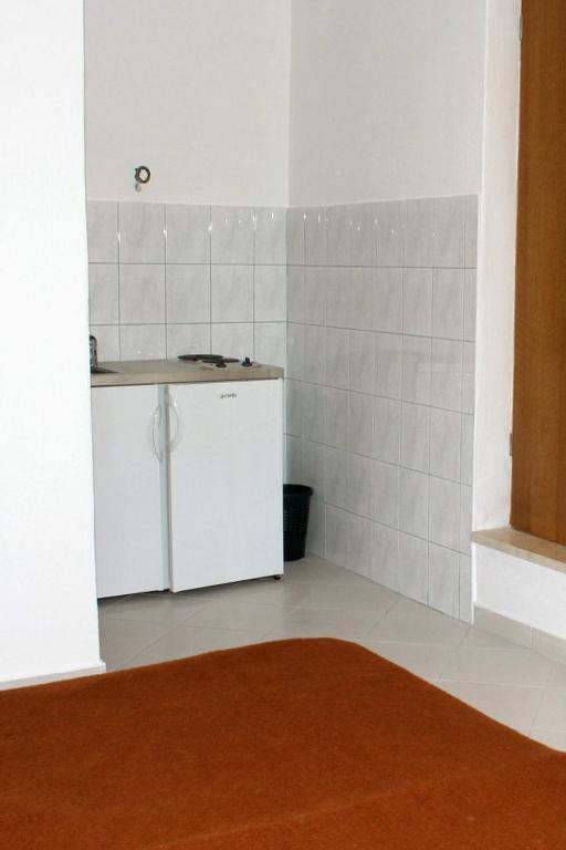Studio Duce 2746b photo 3