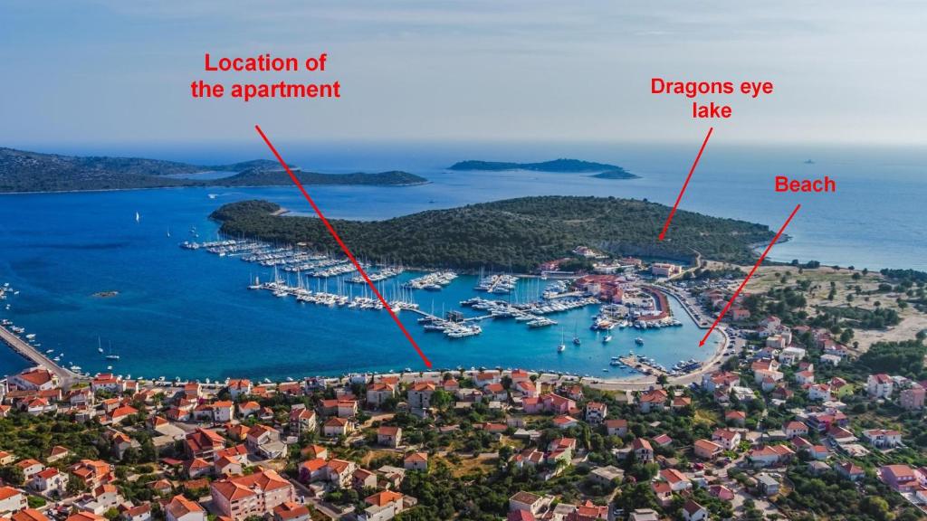 Seafront apartments Marija with terrace and mooring photo 3