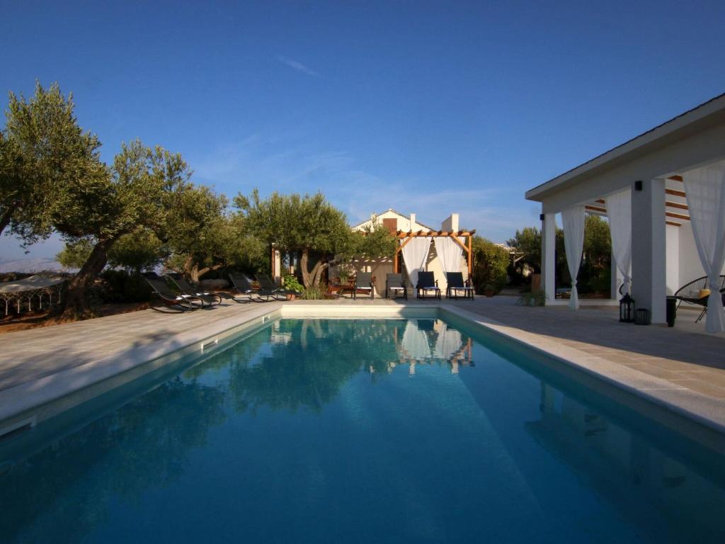 Stone Villa Olea-Three Bedroom Villa with Pool — photo 1