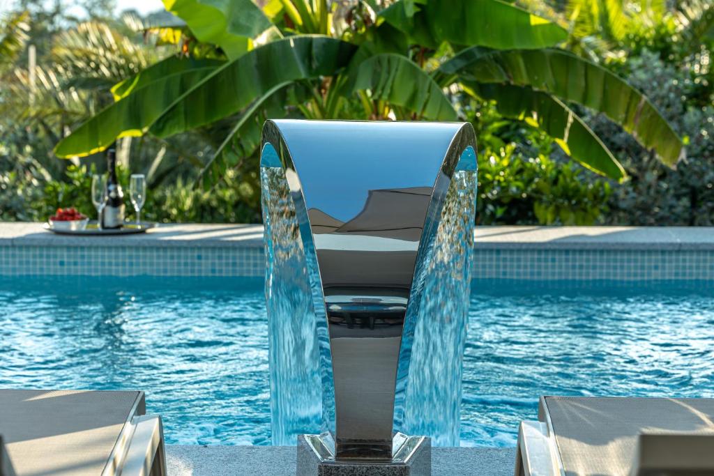 Luxury White Sails Villas with a Multi Sport Court and Sea View photo 3