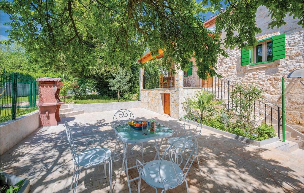 Beautiful Home In Labin With Kitchen photo 2