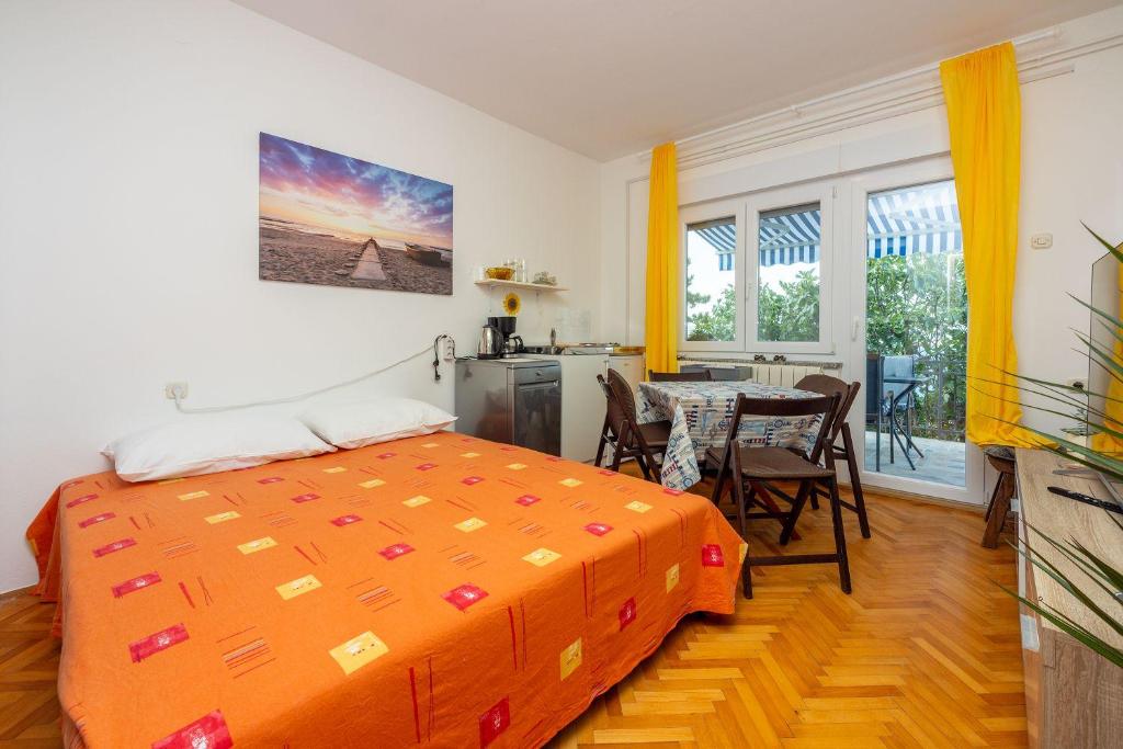 Traumhaftes Apartment nur 150 Meter zum Strand mit Meerblick photo 2