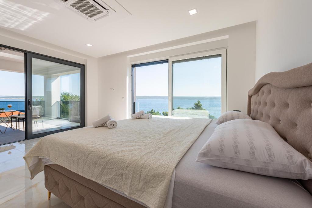 Seaview Villa A`More with heated pool photo 2