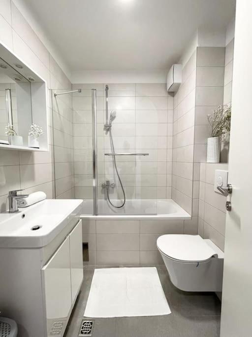 Zara Harmony Apartment photo 3