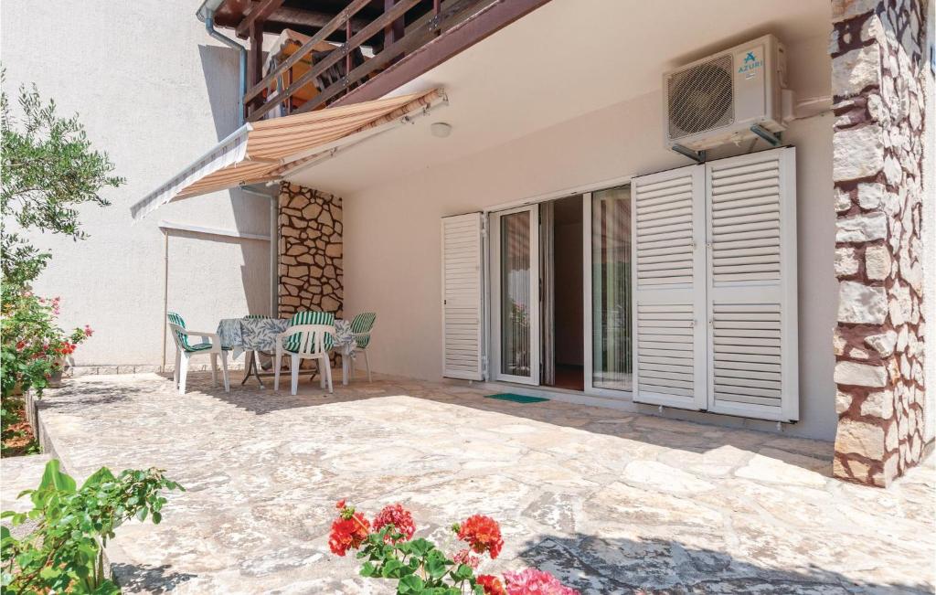 Two-Bedroom Apartment In Jadrija photo 2