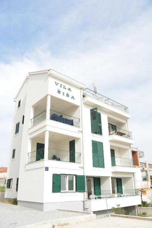 Beachfront Apartments Villa Šiša — photo 1