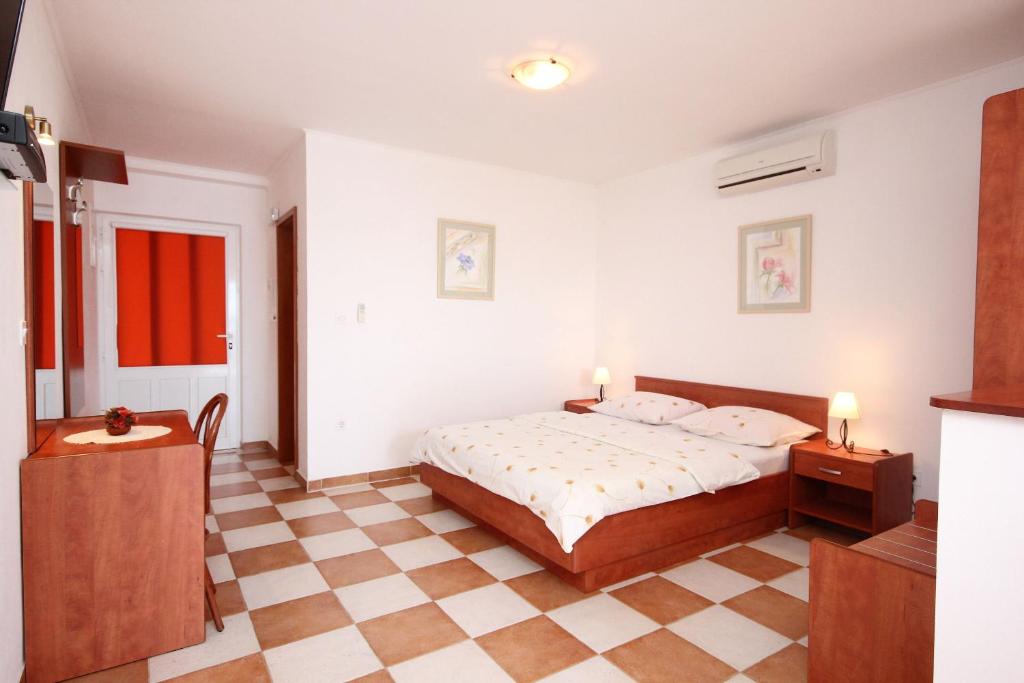 Apartments by the sea Orebic photo 2