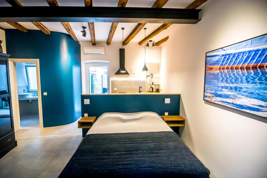 Studio Bluestone photo 2