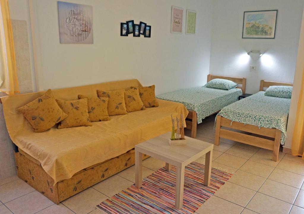 Studio Apartment Michelle - Intermezzo with sea view photo 2