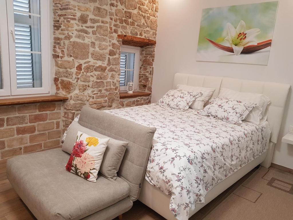 Apartments by the sea Zadar - 14845 photo 2