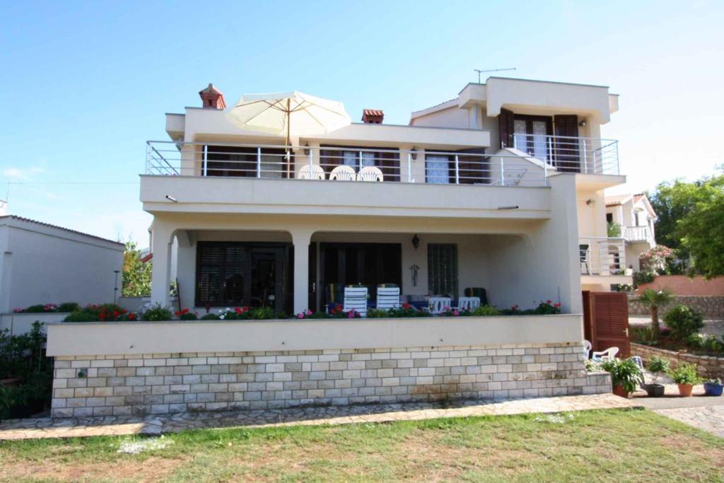 Apartment in Silo - Insel Krk 14540 — photo 1