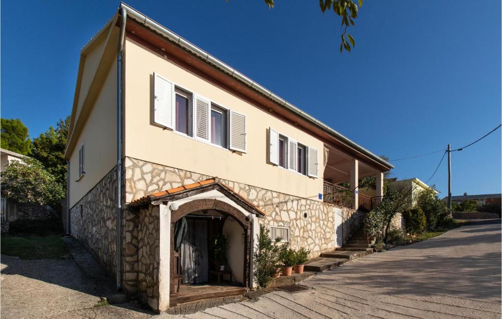 3 Bedroom Stunning Home In Modric photo 2