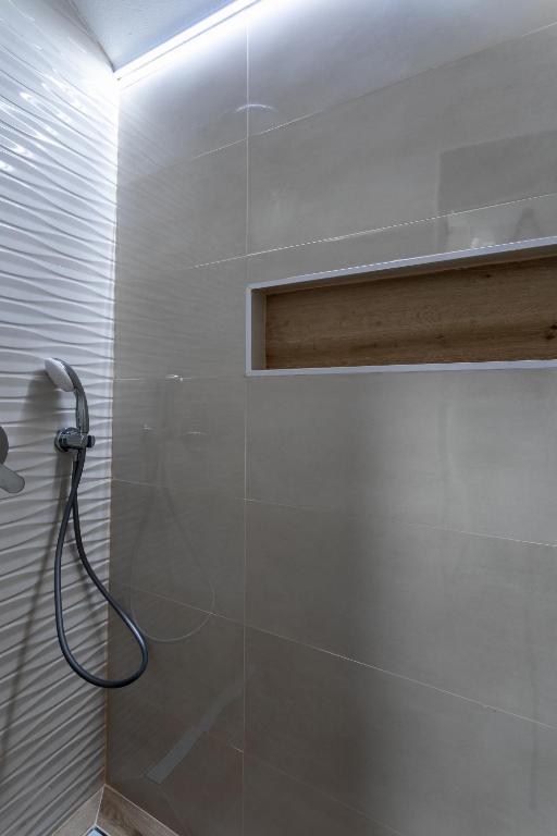 TEONA Luxury Studio Apartment with jacuzzi and terrace sea view photo 3