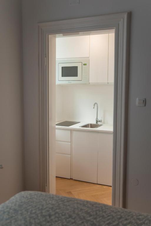 Stross Apartments photo 3