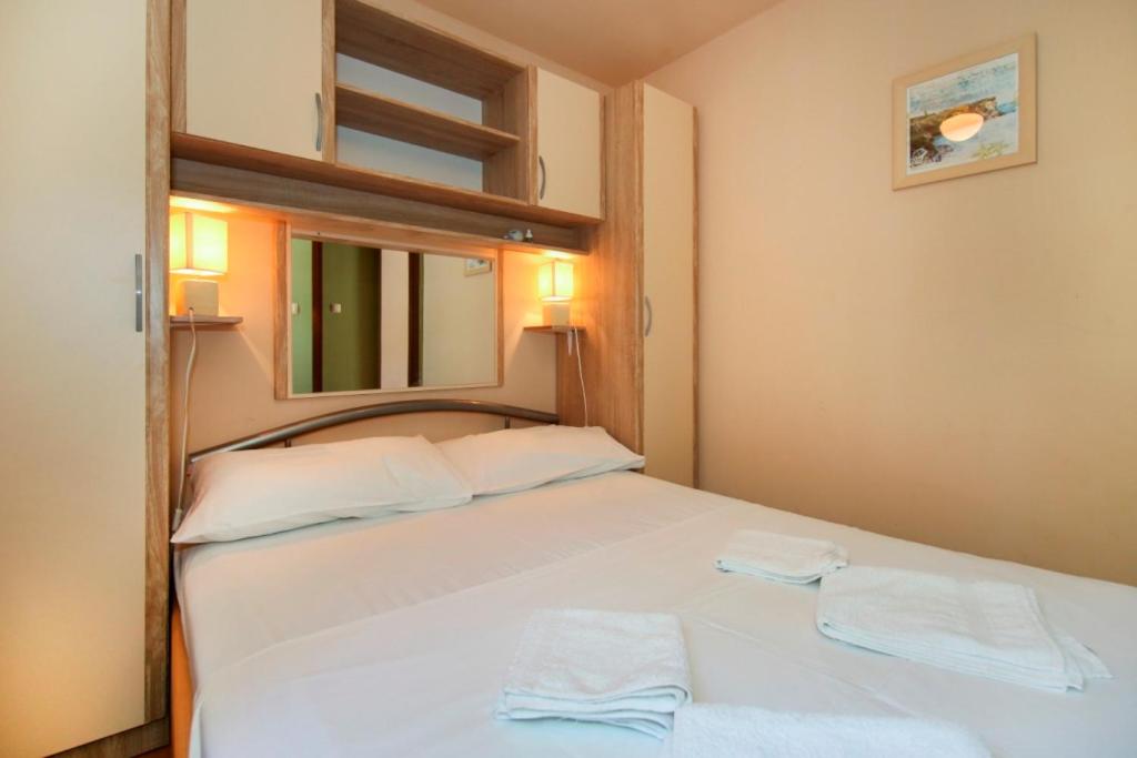 tiho's apartments photo 2