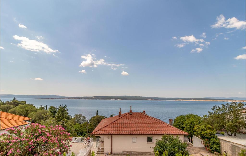 Beautiful Apartment In Dramalj With Wifi photo 2