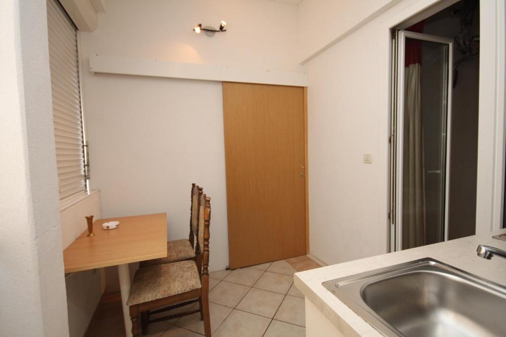 Studio Makarska 6693d photo 3