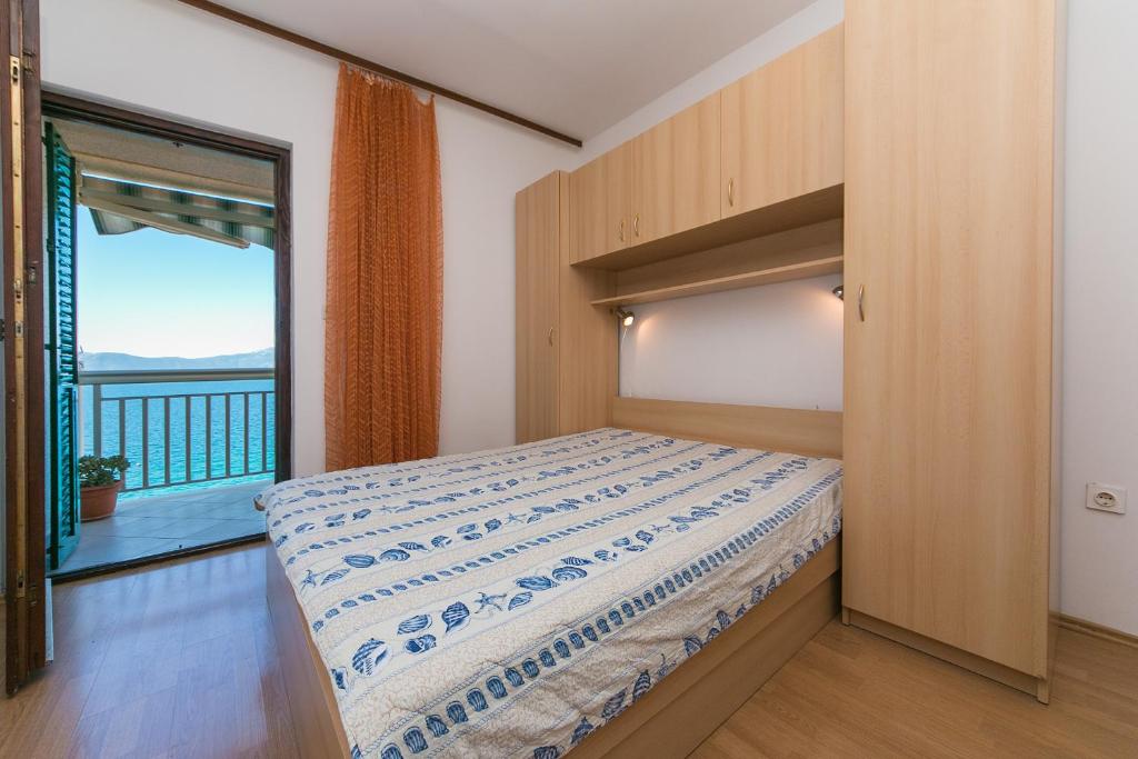 Apartments by the sea Brist photo 2