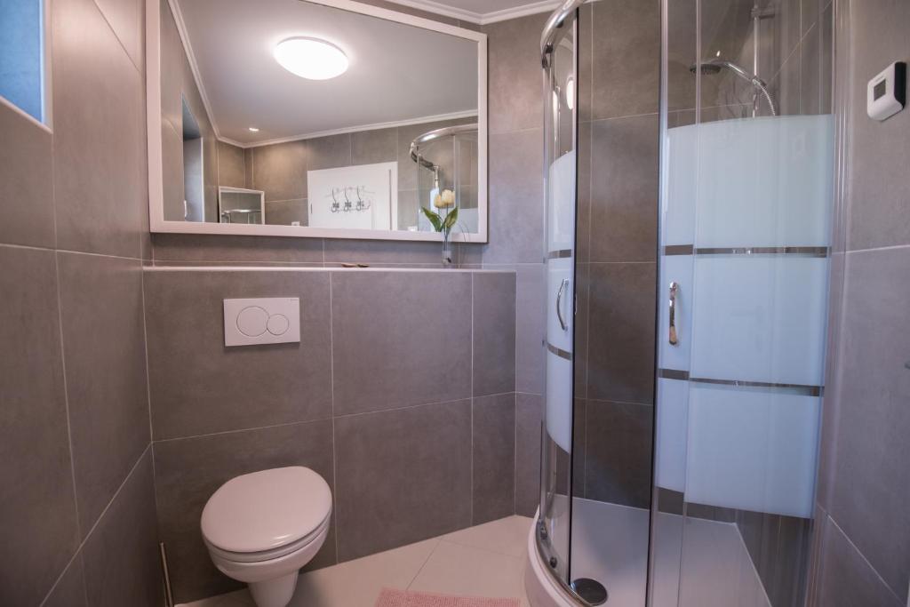 Sunrise Apartments photo 3