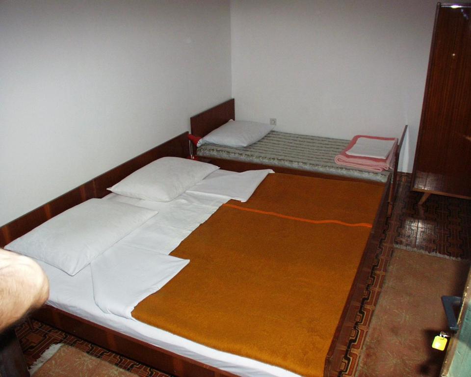 Triple Room Jelsa 127b photo 2