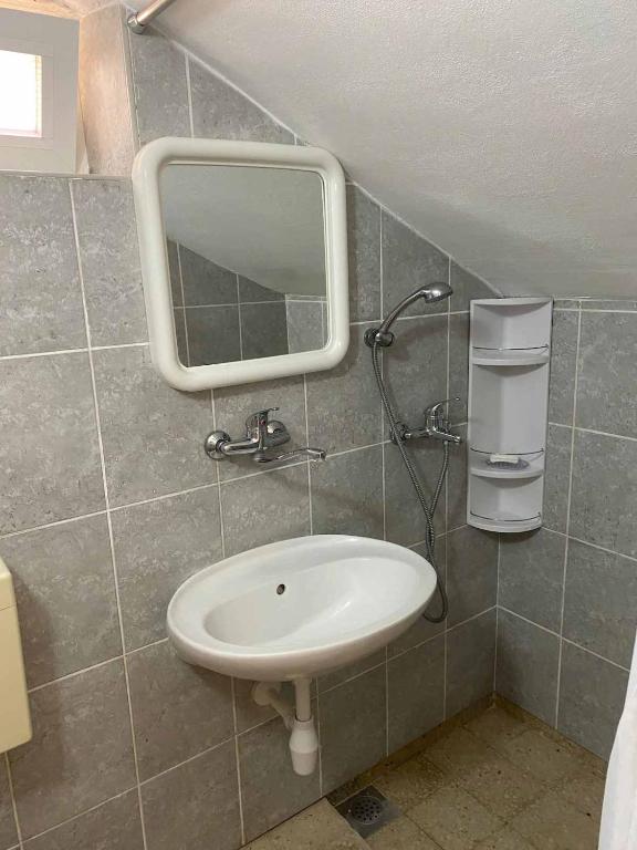 Seafront Studio Apartment "Villa Laura" photo 3