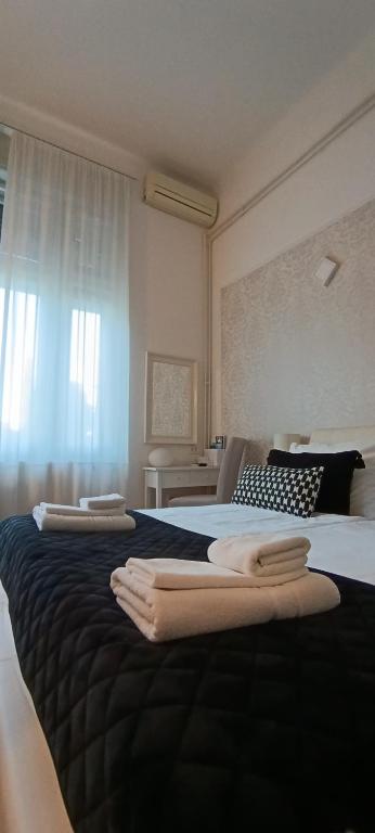 Studio apartman Royal s privatnim parkingom photo 2