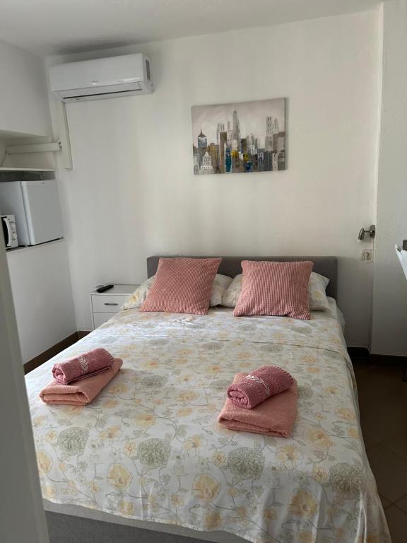 Apartments Spalj 1 i 2 photo 2