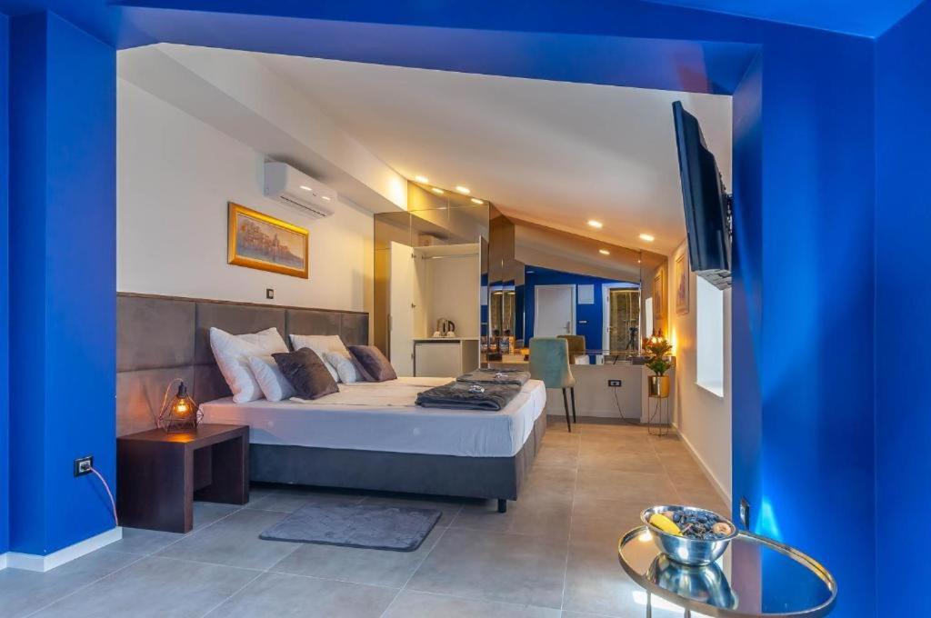 X Boutique Marinac Studio Apartments & Rooms photo 2
