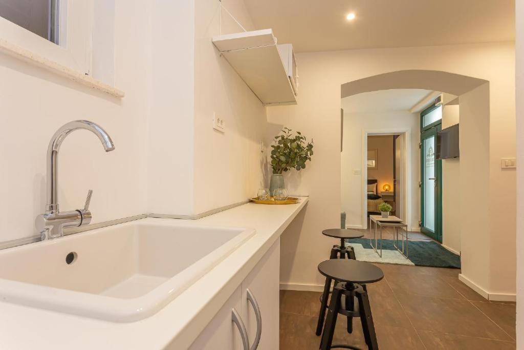 X Boutique Marinac Studio Apartments & Rooms photo 3