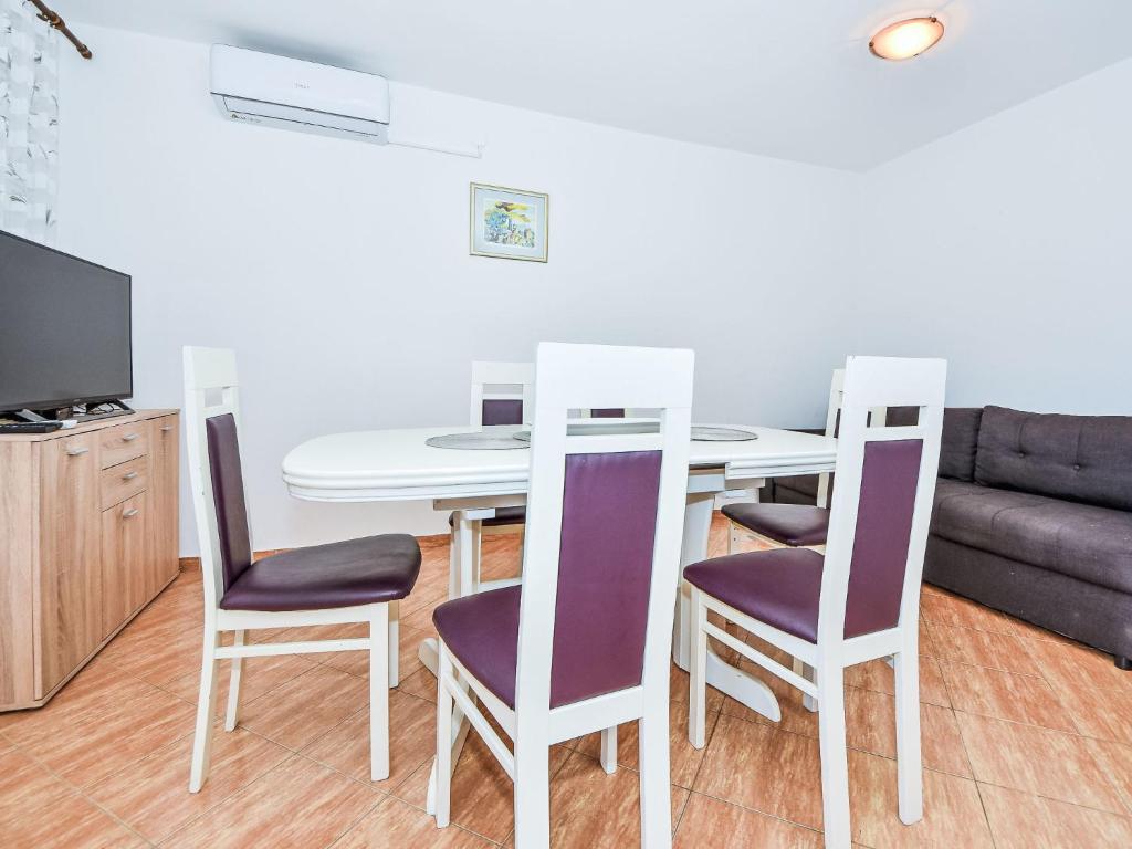 Apartment Maldini-2 by Interhome photo 3