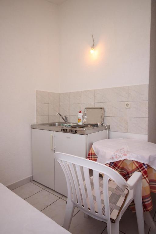 Apartments by the sea Podaca photo 3