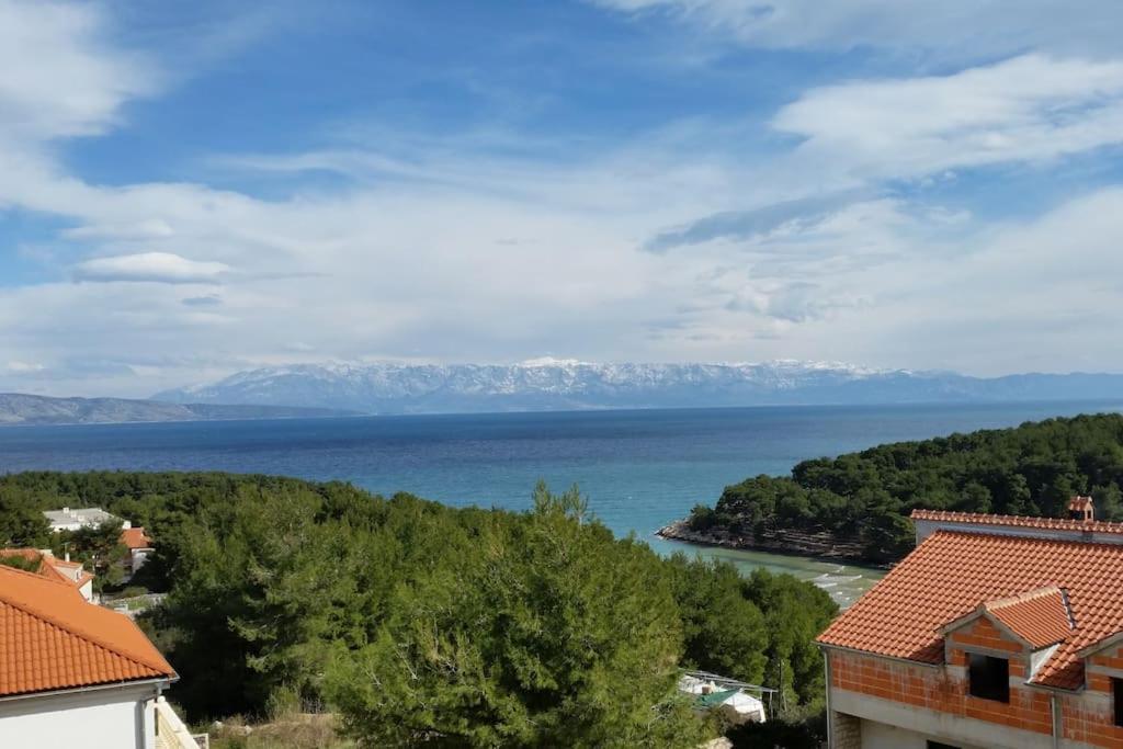 Stunning view appartment in Jelsa — photo 1