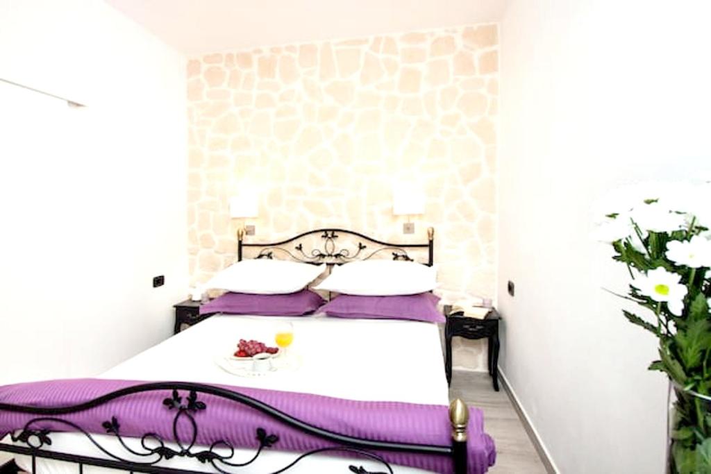 Modern Apartment in Trogir - 70 m² - Parking Included — photo 1