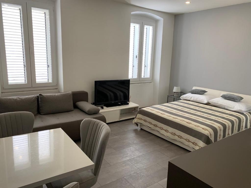 Zara City Apartments photo 2