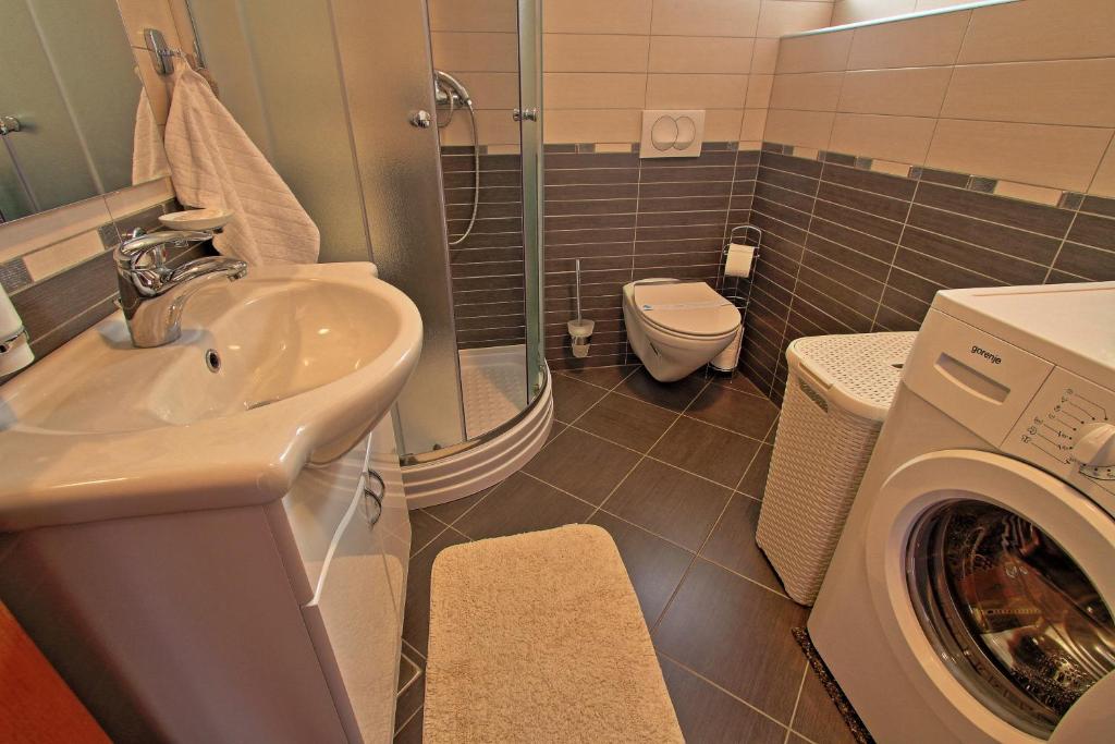 Studio Apartman LUKA photo 3