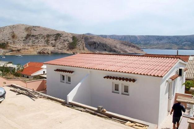 Apartments by the sea Metajna — photo 1