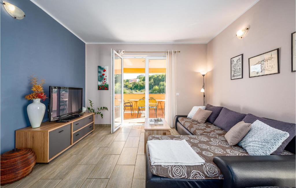 Gorgeous Home In Sorici-Kanfanar photo 2