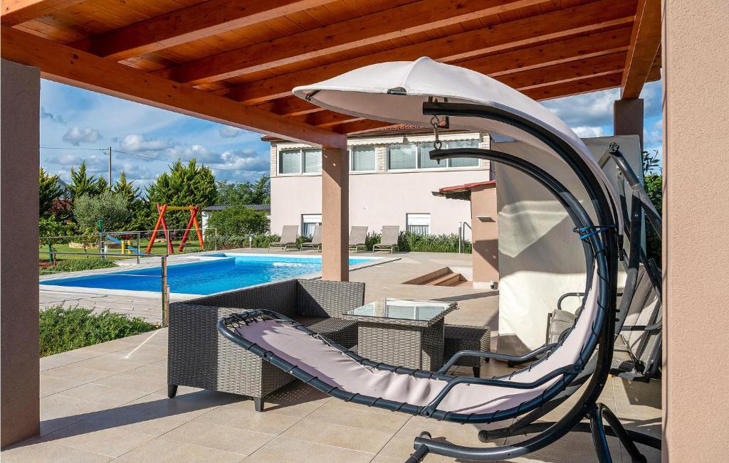 3 Bedroom Nice Apartment In Marcana photo 2