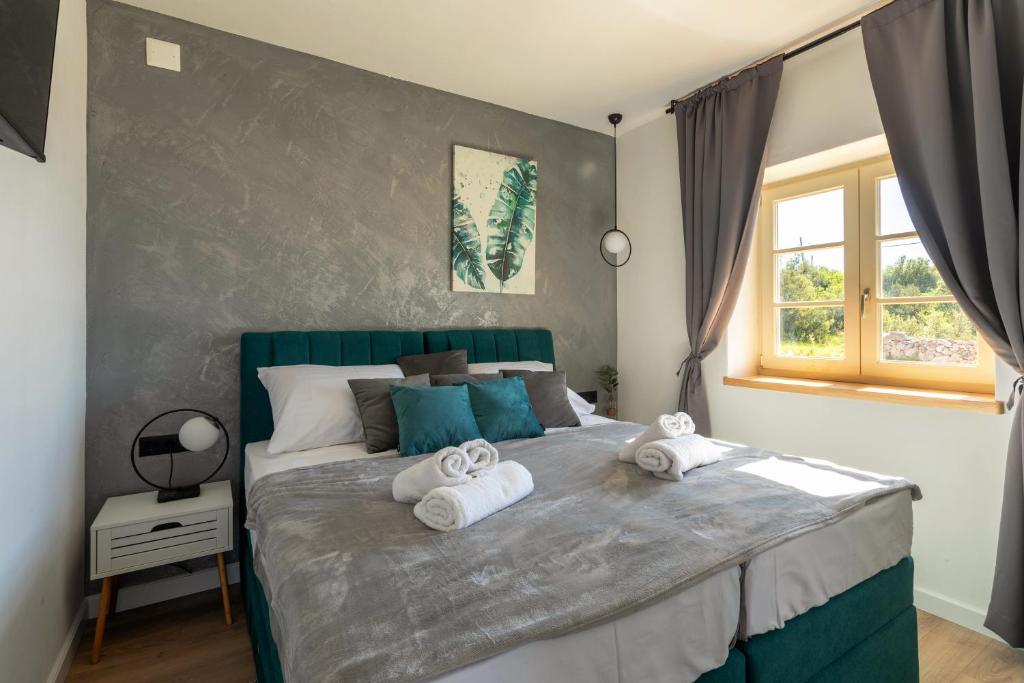 TEONA Luxury Apartment with jacuzzi and terrace sea view photo 2