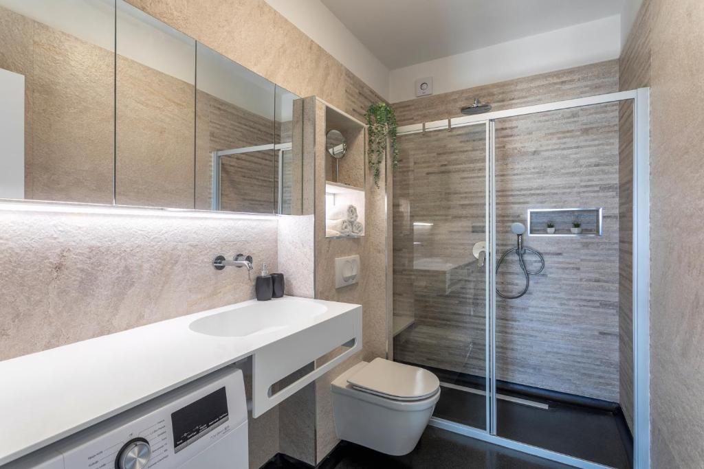 TEONA Luxury Apartment with jacuzzi and terrace sea view photo 3
