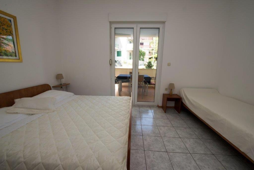 Studio apartment in Duce with sea view photo 2