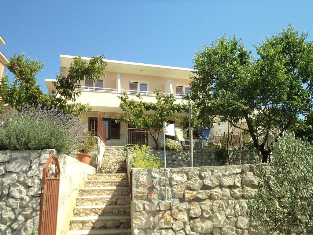 Apartments by the sea Razanj — photo 1